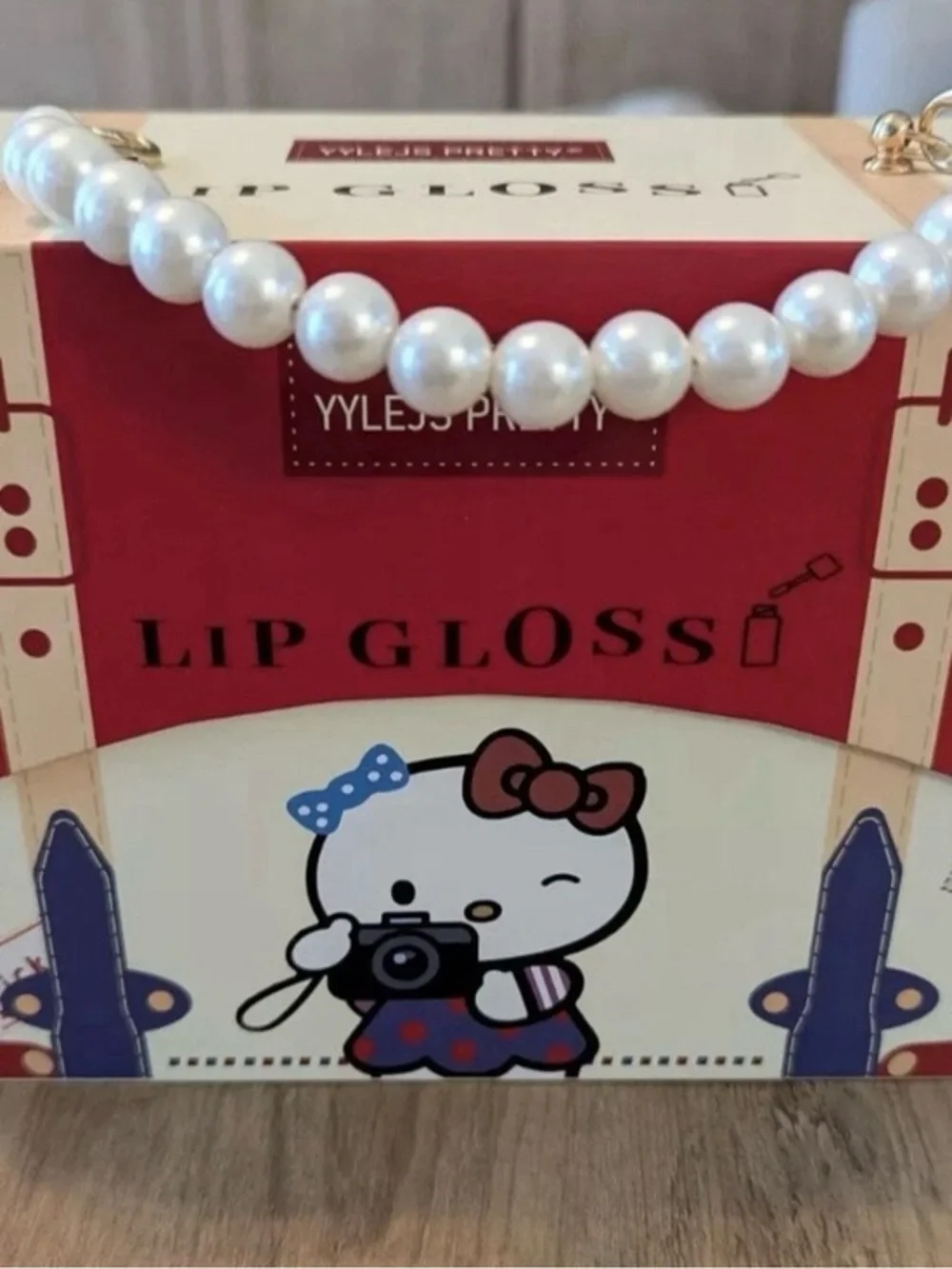 New Hello Kitty lip gloss (24) set cutie bag